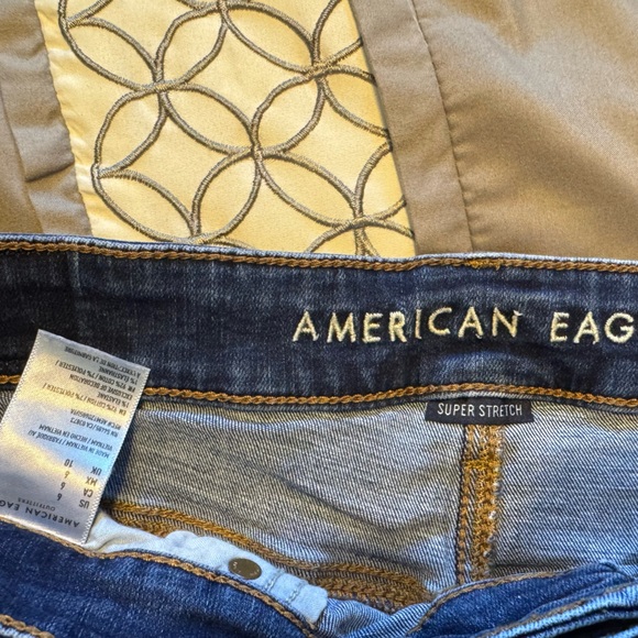 Women’s American Eagle Denim Jeans Size 6 - Picture 3 of 3